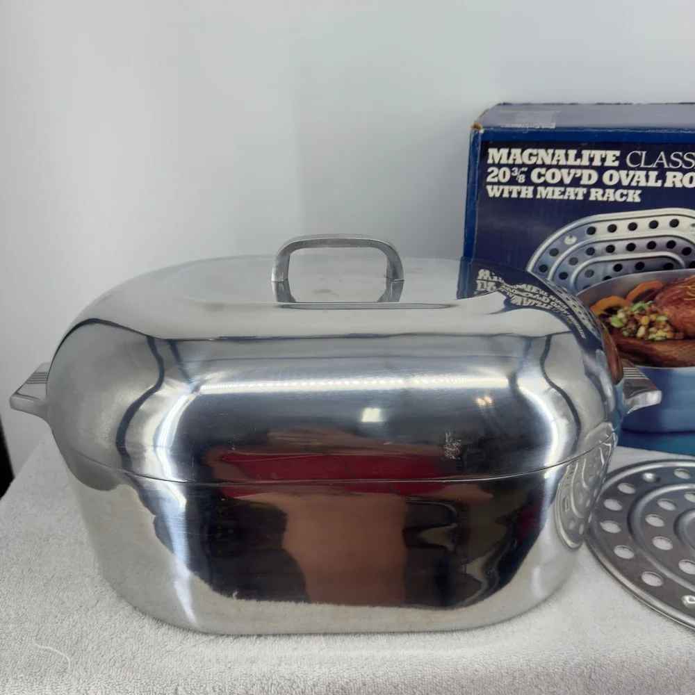 NIB Magnalite Classic 20 3/8 Cov'd Oval Roaster with Meat Rack 4269 GHC USA Made
